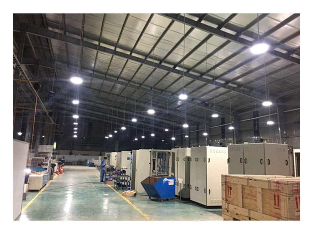 Đèn led highbay chiếu sáng nhà xưởng có an toàn hay không? 